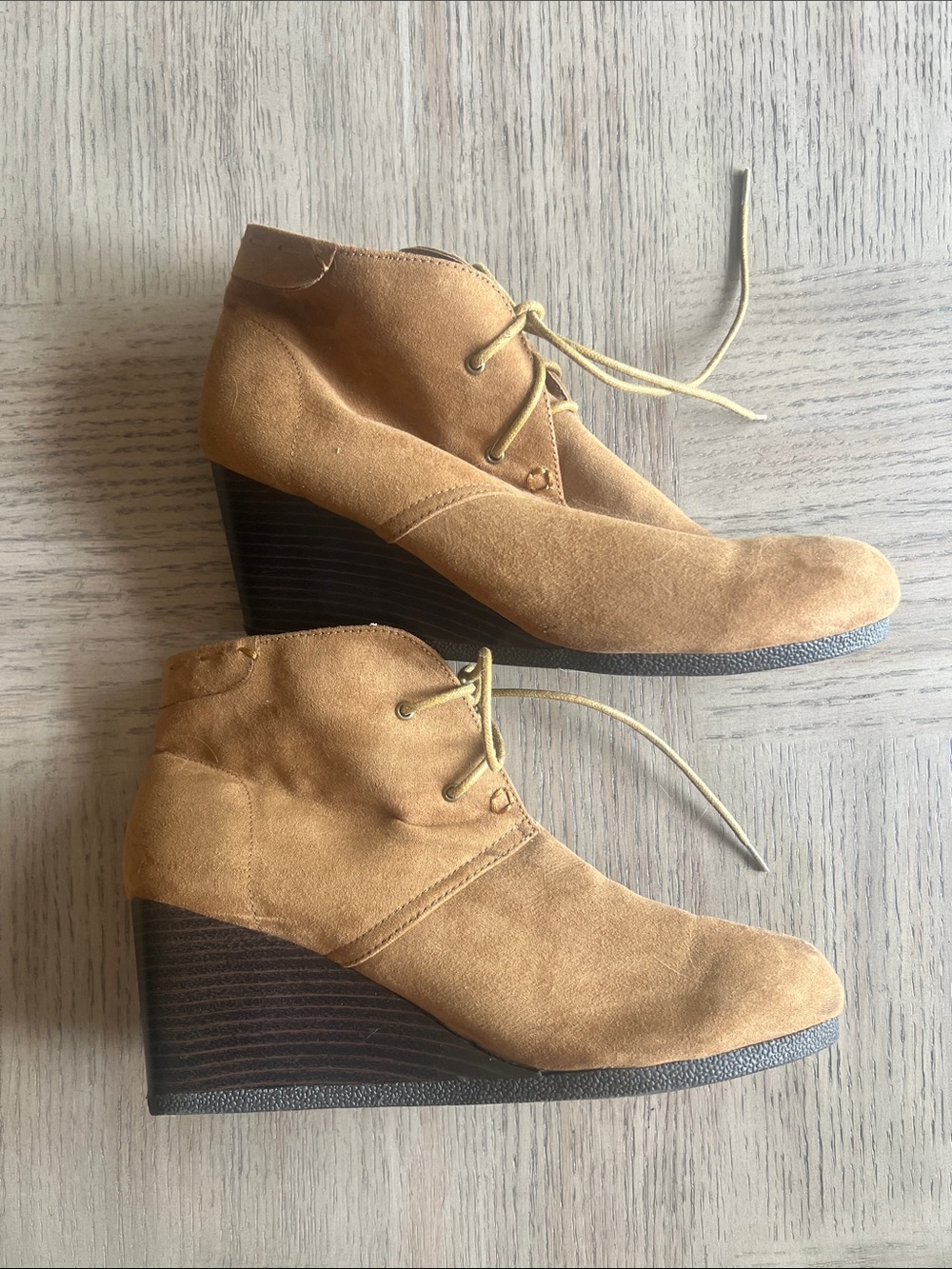 Cato women’s Chestnut Suede Lace-Up Chukka Boots - Picture 3 of 6